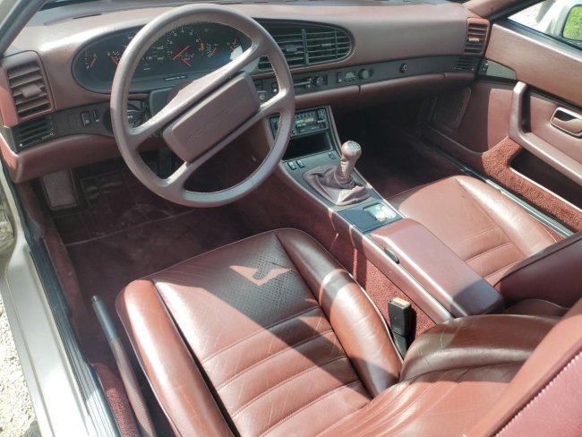 Salvage 1986 Porsche 944 Turbo in Brown