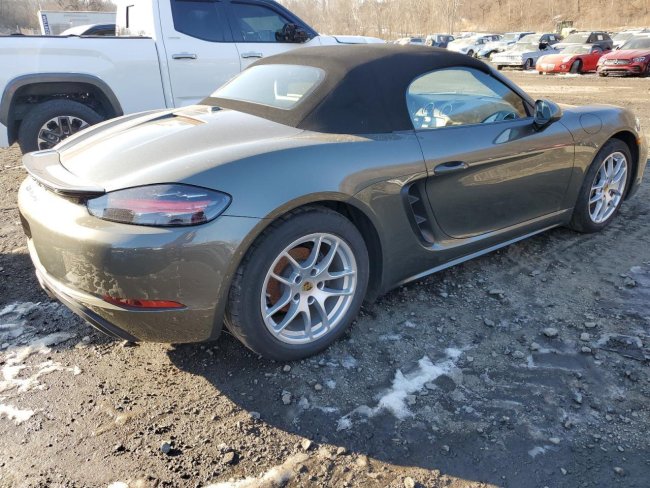 Salvage 2022 Porsche Boxster  in Gray