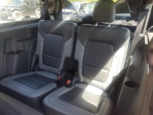 Salvage 2024 Ford Bronco Black Diamond in Gray