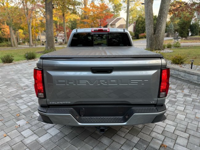 Salvage 2024 Chevrolet Colorado Lt in Gray