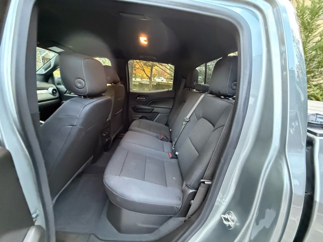 Salvage 2024 Chevrolet Colorado Lt in Gray