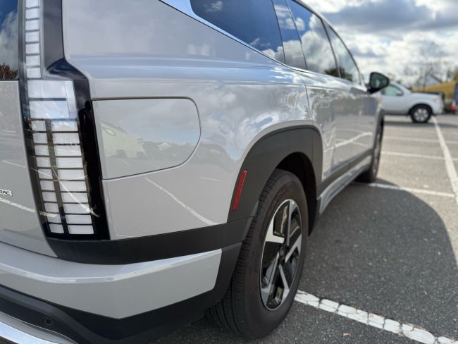 Salvage 2026 Hyundai Ioniq 9 Se Awd in Gray