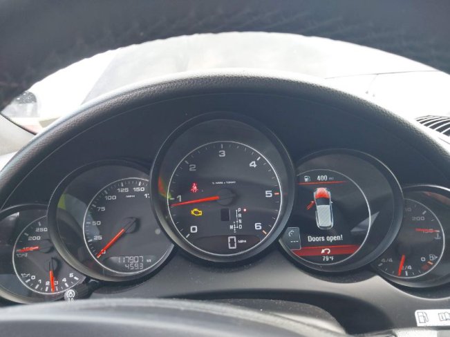 Salvage 2013 Porsche Cayenne Diesel in Black