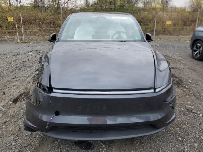 Salvage 2026 Tesla Model Y  in Gray