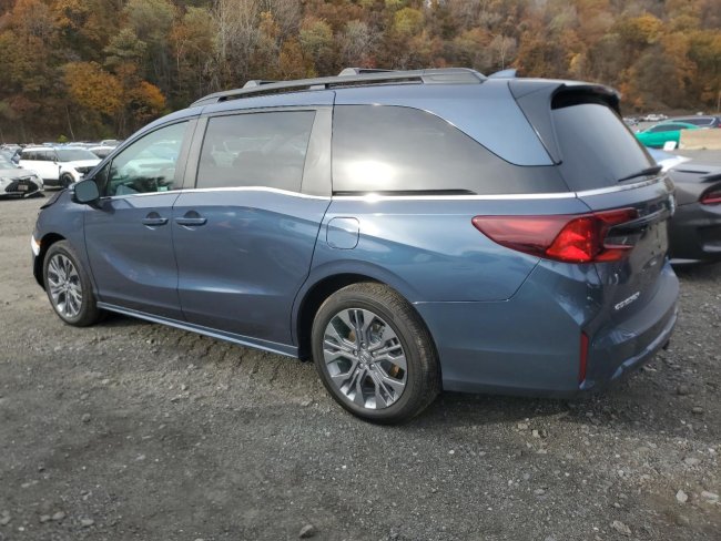 Salvage 2026 Honda Odyssey Touring in Синий