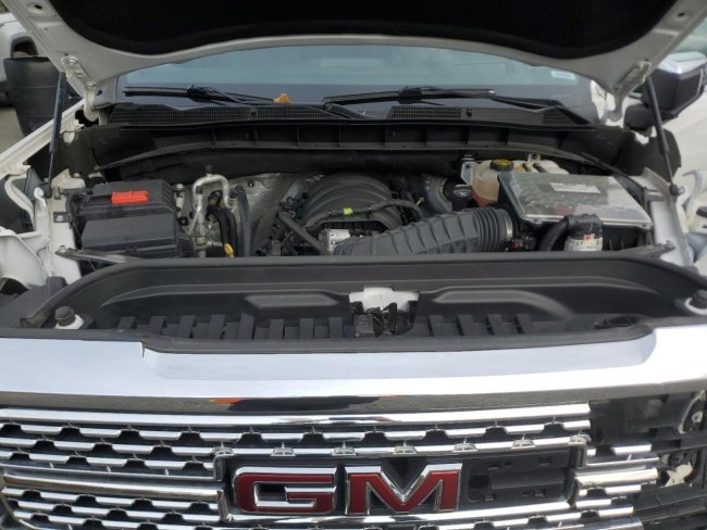 Salvage 2021 Gmc Sierra Denali in White