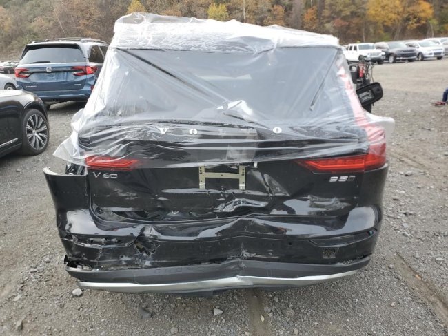 Salvage 2025 Volvo V60 Cross Country Plus in Black