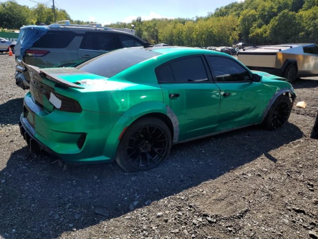 Salvage 2022 Dodge Charger Scat Pack in Green