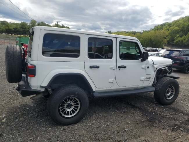 Salvage 2018 Jeep Wrangler Unlimited Sahara in White