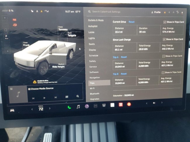 Salvage 2024 Tesla Cybertruck  in Gray