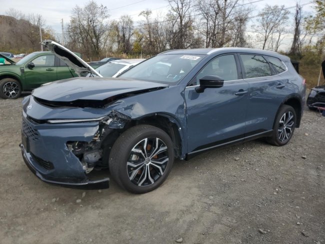 Salvage 2025 Toyota Crown Xle in Blue