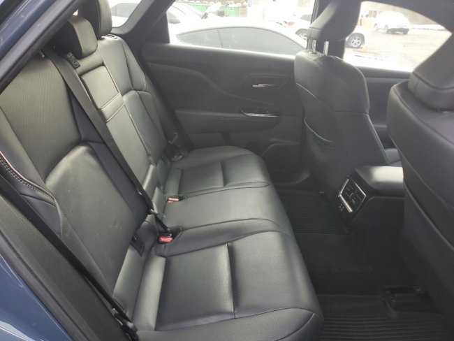 Salvage 2025 Toyota Crown Xle in Blue