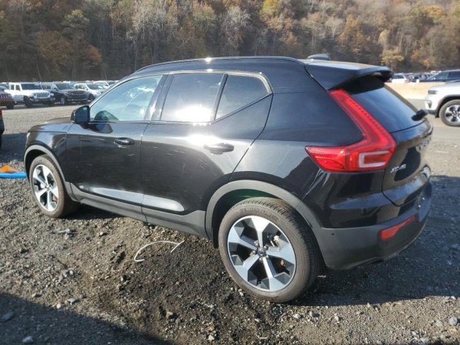 Salvage 2025 Volvo Xc40  in Black