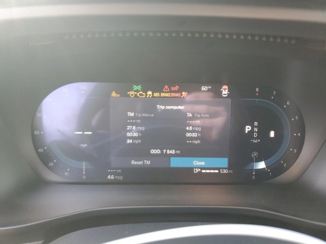 Salvage 2025 Volvo Xc40  in Black