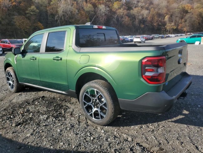 Salvage 2025 Ford Maverick Lariat in Green