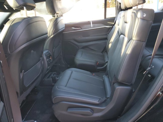 Salvage 2025 Jeep Grand Cherokee L Limited in Black