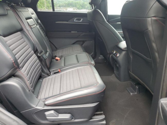 Salvage 2025 Ford Explorer St-line in Gray