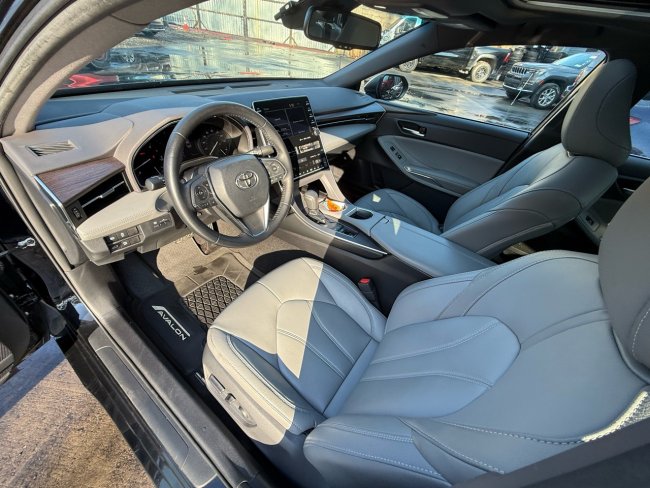 Salvage 2019 Toyota Avalon Xle in Синий