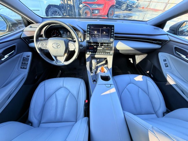 Salvage 2019 Toyota Avalon Xle in Синий