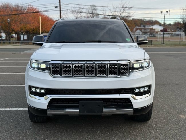 Salvage 2023 Jeep Grand Wagoneer Series Iii in White