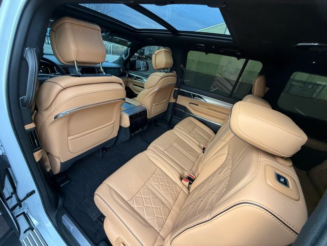 Salvage 2023 Jeep Grand Wagoneer Series Iii in White