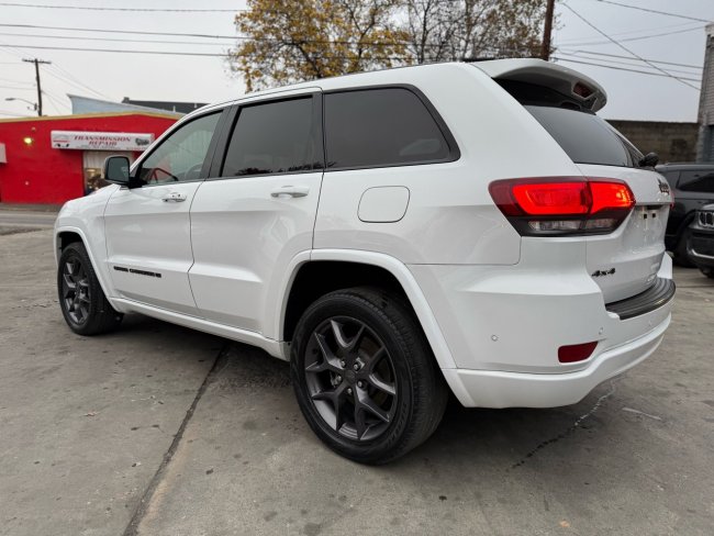 Salvage 2021 Jeep Grand Cherokee Limited in White