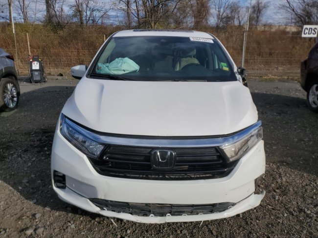 Salvage 2023 Honda Odyssey Touring in White