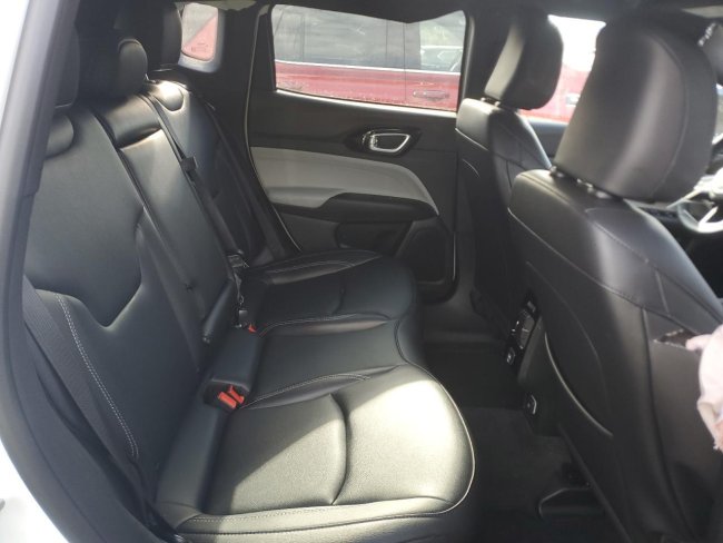 Salvage 2025 Jeep Compass Limited in White