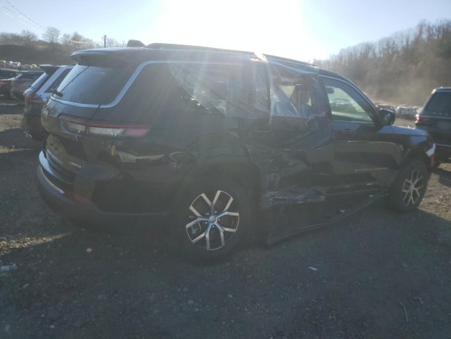 Salvage 2025 Jeep Grand Cherokee L Limited in Black