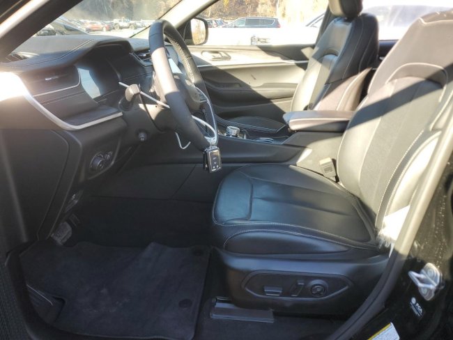 Salvage 2025 Jeep Grand Cherokee L Limited in Black