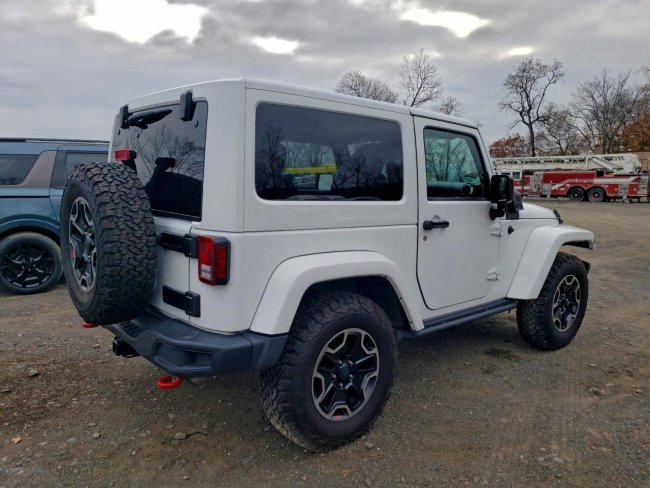 Salvage 2017 Jeep Wrangler Rubicon in White