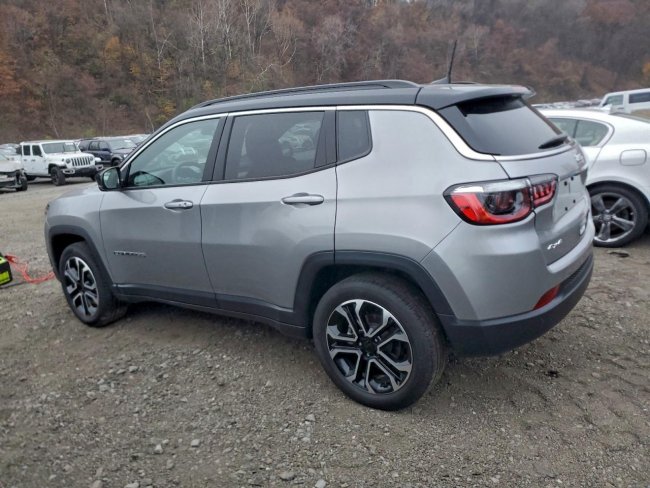 Salvage 2023 Jeep Compass Limited in Gray
