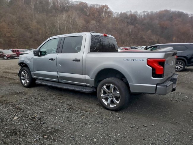 Salvage 2024 Ford F150 Lightning Xlt in Gray
