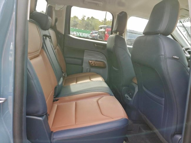 Salvage 2023 Ford Maverick Xl in Gray