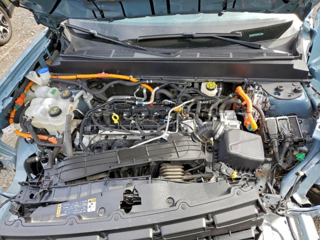 Salvage 2023 Ford Maverick Xl in Gray