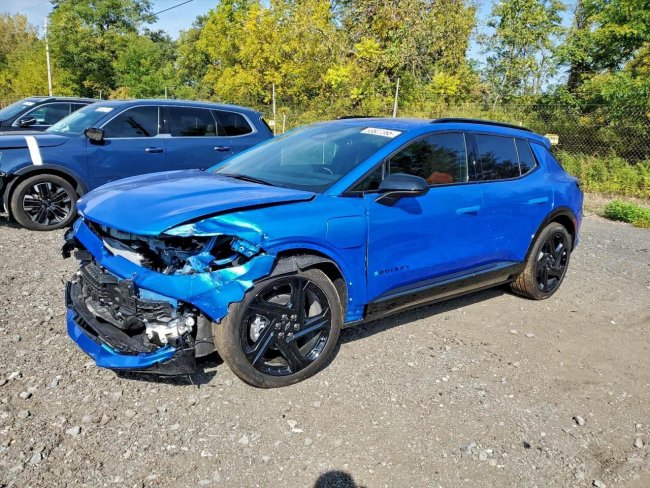 Salvage 2025 Chevrolet Equinox Rs in Blue