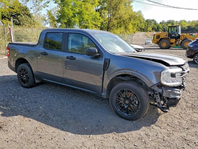 Salvage 2023 Ford Maverick Xl in Gray