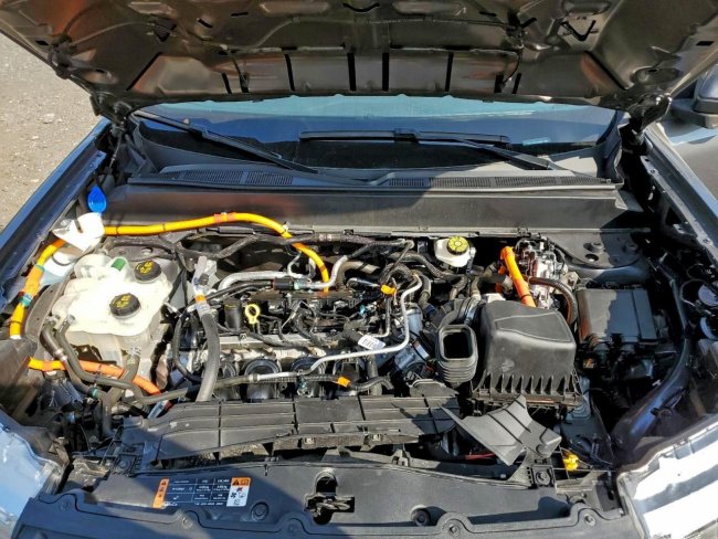 Salvage 2023 Ford Maverick Xl in Gray