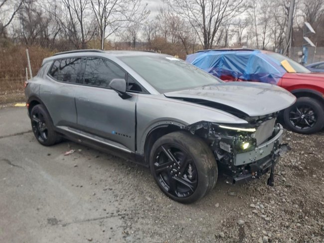 Salvage 2024 Chevrolet Equinox Rs in Gray