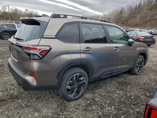 Salvage 2025 Subaru Forester Limited in Brown