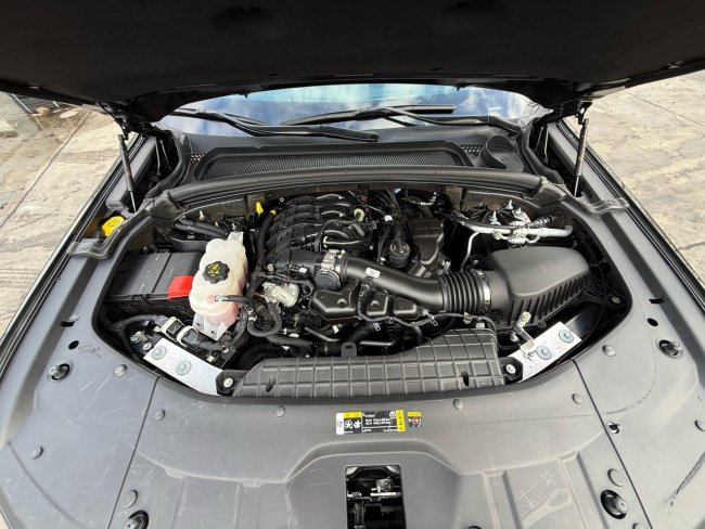 Salvage 2023 Jeep Grand Cherokee L Limited in Green