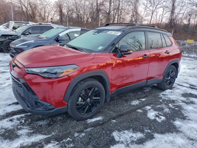 Salvage 2024 Toyota Corolla Cross  in Burgundy