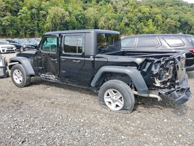 Salvage 2023 Jeep Gladiator  in Black