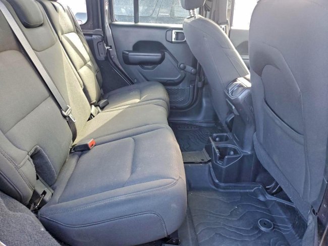 Salvage 2021 Jeep Wrangler Unlimited Sport in Gray