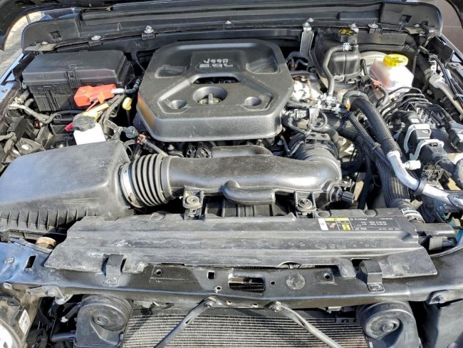 Salvage 2021 Jeep Wrangler Unlimited Sport in Gray