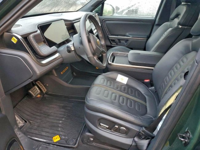 Salvage 2023 Rivian R1s Launch Edition in Green