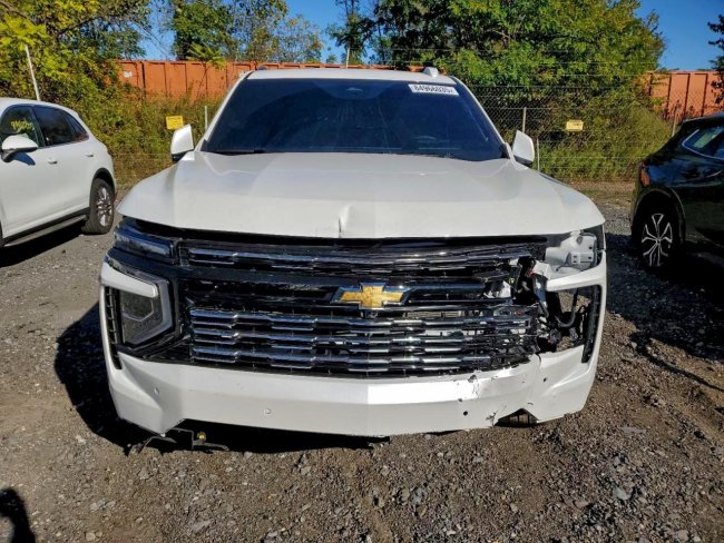 Salvage 2025 Chevrolet Suburban High Country in White