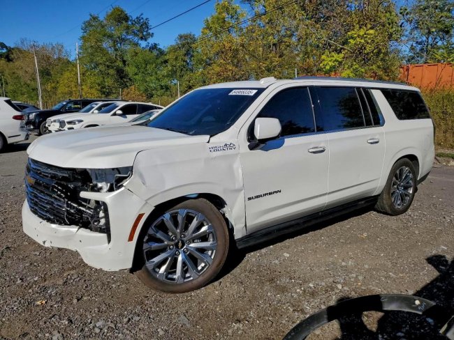 Salvage 2025 Chevrolet Suburban High Country in White