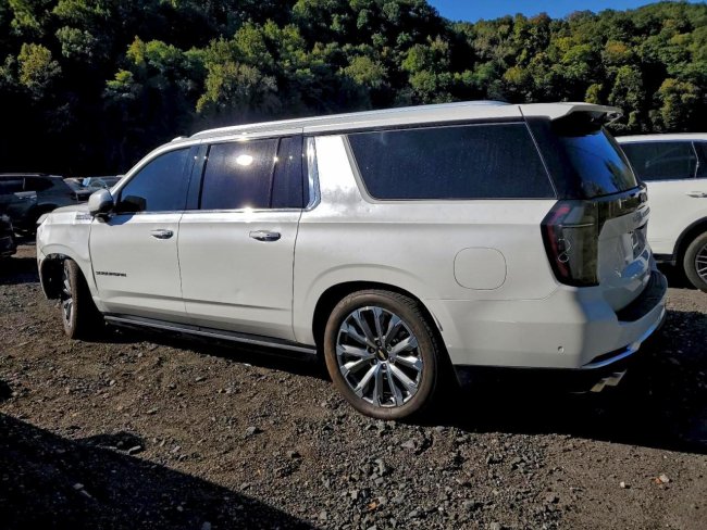 Salvage 2025 Chevrolet Suburban High Country in White