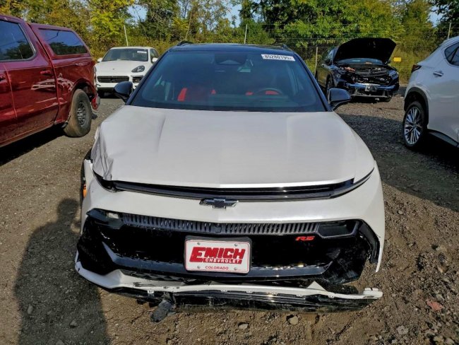 Salvage 2025 Chevrolet Equinox Rs in White